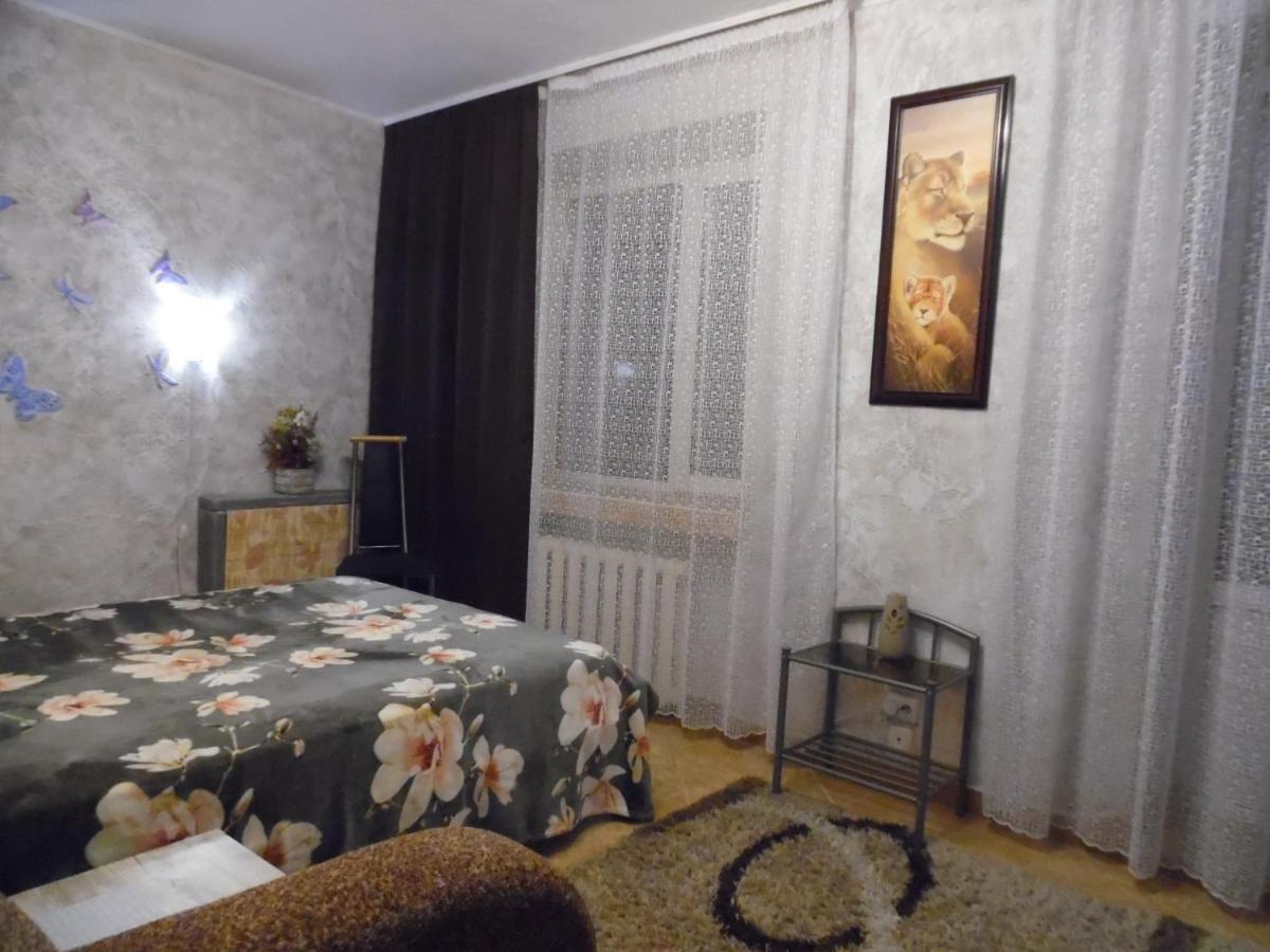 Apartment On Sobornaya 58 Khmelʼnytsʼkyy Exterior foto